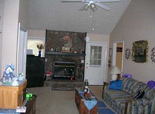 758 Summer Dr, Acworth, GA 30102