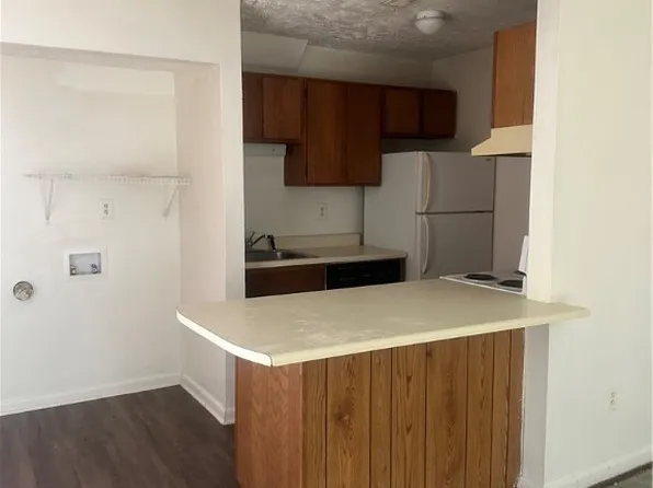 6408 Starbrook Dr APT 3, Fayetteville, NC 28304
