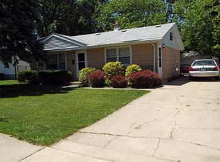 8226 Columbia Ave, Munster, IN 46321