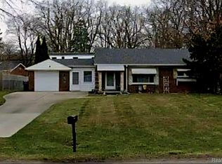 38747 Harper Ave, Clinton Township, MI 48036
