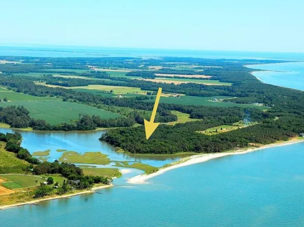 1713 Sand Hill Dr, Cape Charles, VA 23310