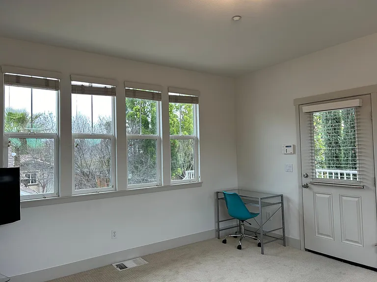 Stockton Loop — Photo 11