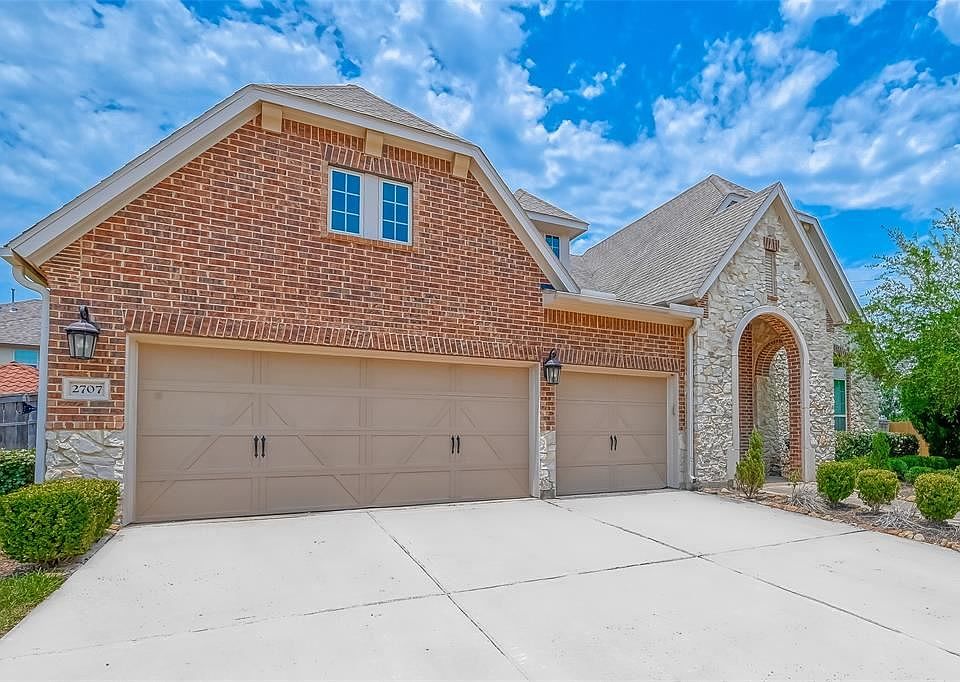 1st image of 2707 Big Vine Ct
