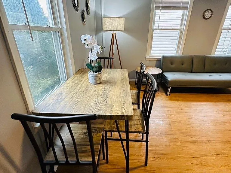 23 Bowers St #2 — Photo 2