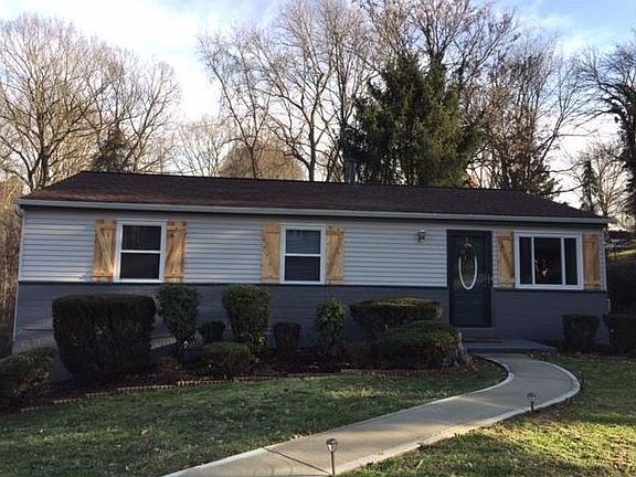 2nd image of 750 Cedarwood Dr