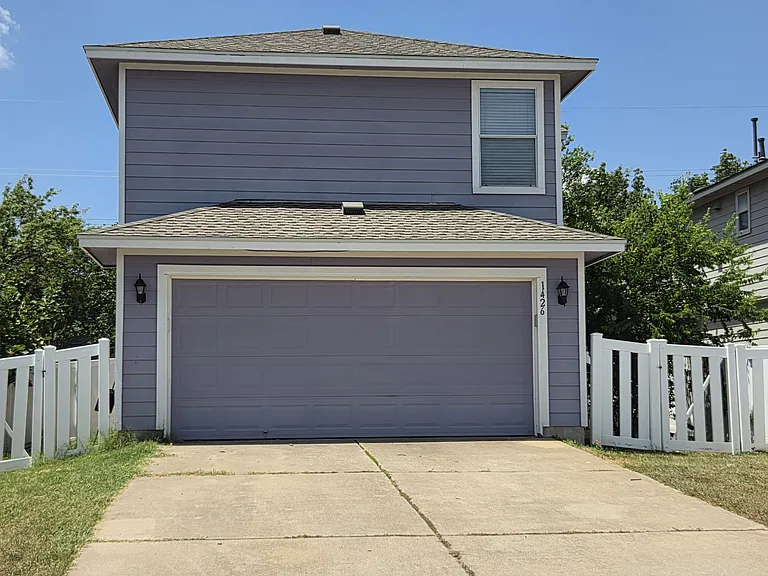 1426 Davis Mountain Loop — Photo 21