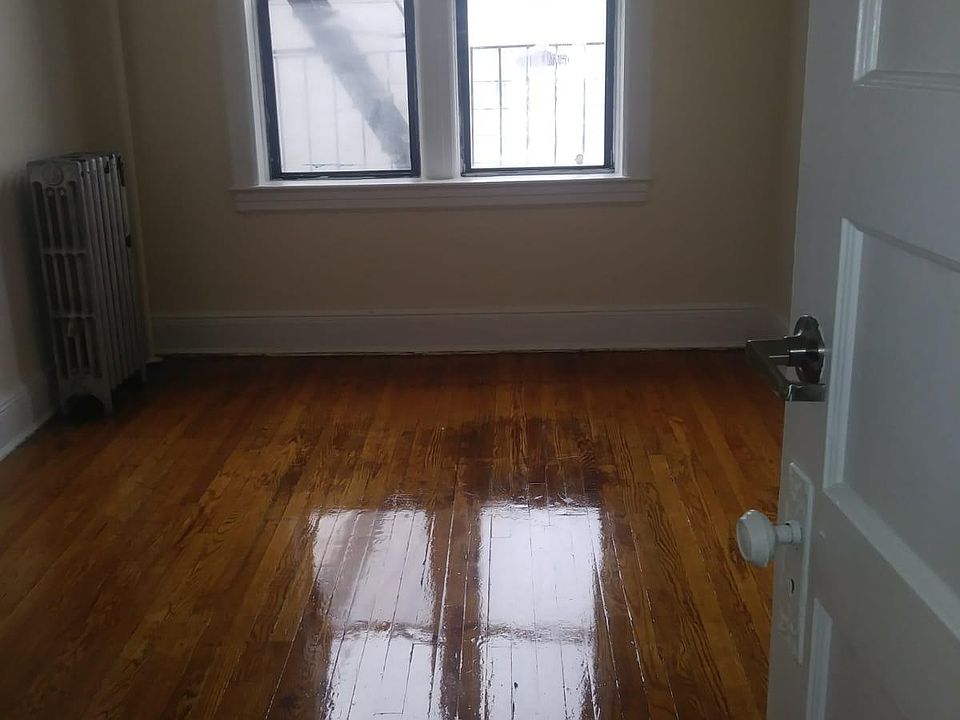 2nd image of 4804 108th St