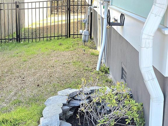 5th image of 136 Boots Branch Rd