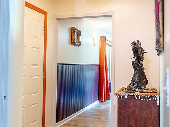 4th image of 212 Banach Ct