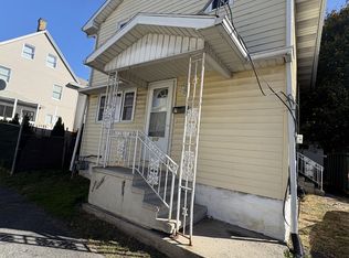 210 Lavelle Ct, Scranton, PA 18505