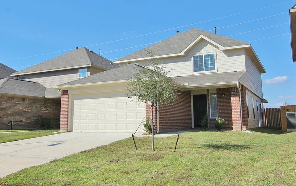 12335 Gemma Ln