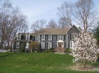 10 Shaker Mill Rd, Randolph, NJ 07869