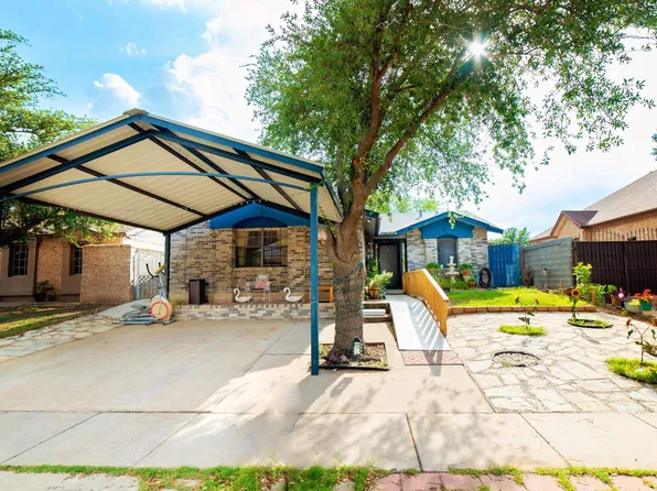 9608 Center Rd, Laredo, TX 78045
