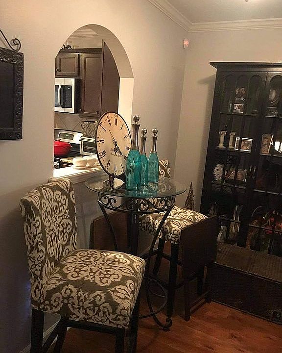 1st image of 508 Amberdale Cir E