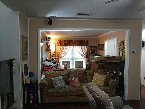 3rd image of 4513 Starlight Dr
