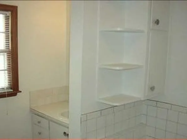 3618 Bowdoin St, Des Moines, IA 50313