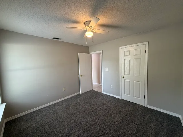 501 E Robinson Ave — Photo 12
