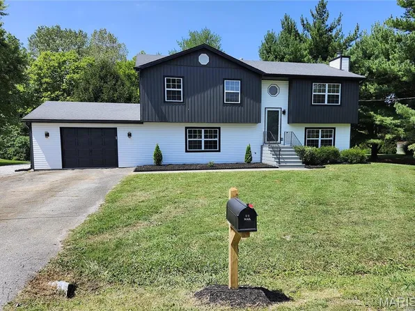 219 Oliver St, Caseyville, IL 62232