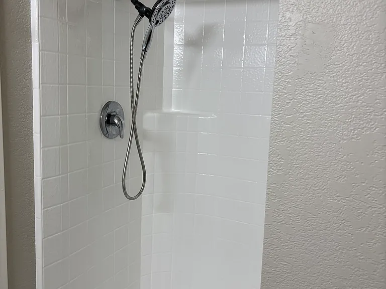 Mission Garden Apartments — Photo 10
