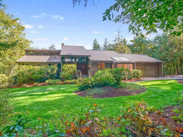2902 Inland Dr S, Salem, OR 97302