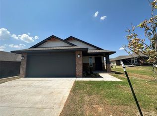 1313 Sycamore Cir, Yukon, OK 73099