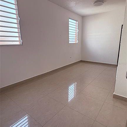 2nd image of 413 Condominio Gaither Plz APT 2B