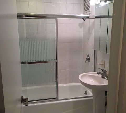 5th image of 530 W 236th St APT 3C