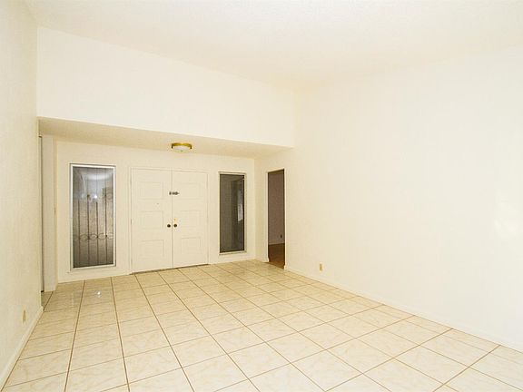 5th image of 7961 Hanford Way