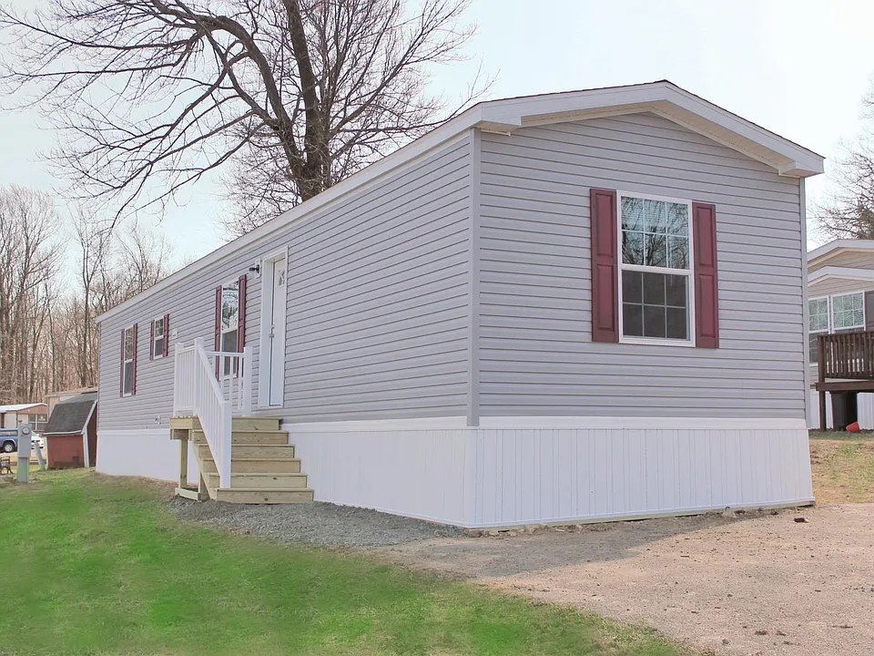 25 Squaw Cir