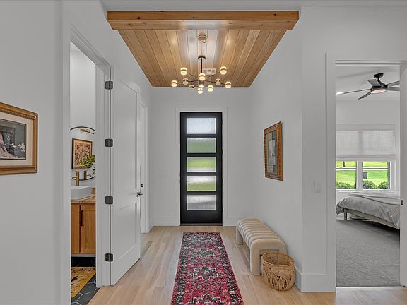 4th image of 12910 S 28th Pl