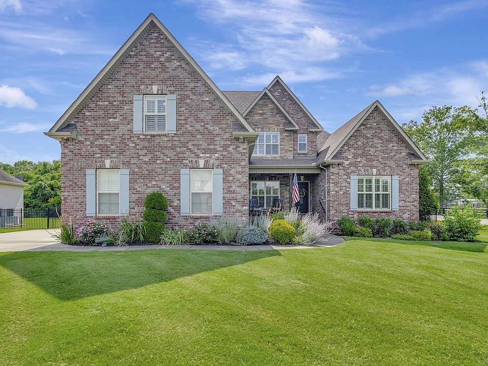 1st image of 1513 Sweetspire Dr