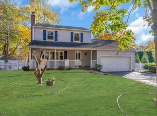 27 Sycamore Ave, Bridgewater, NJ 08807