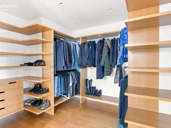 350 West Broadway image 9 of 15