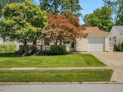 1209 Eastwood Ave, Mayfield Heights, OH, 44124