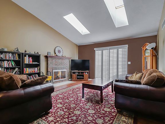 2nd image of 5329 Franklin Ave