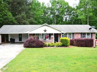 3 Raintree Dr SE, Silver Creek, GA 30173