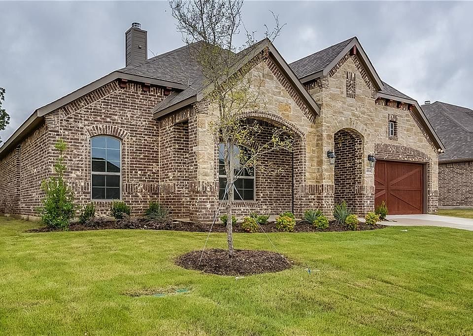 1st image of 4014 Pecan Grove Dr