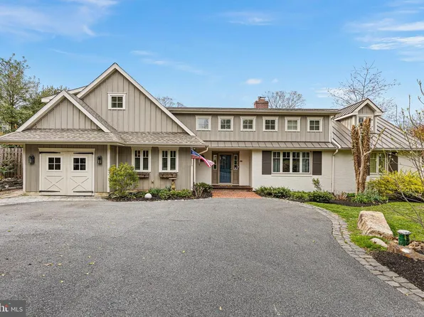 21 Holly Ln, Wilmington, DE 19807