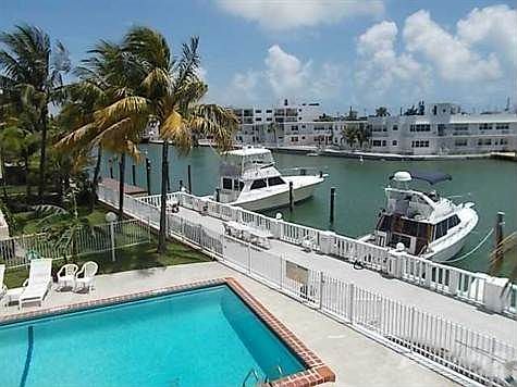 1st image of 6881 Bay Dr APT 15