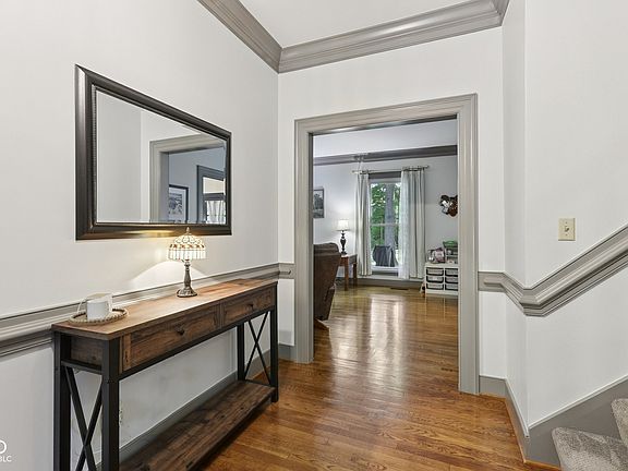 5th image of 8391 N Illinois St