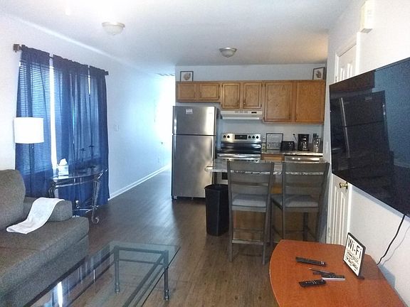 5th image of 2009 River Dr #2009A