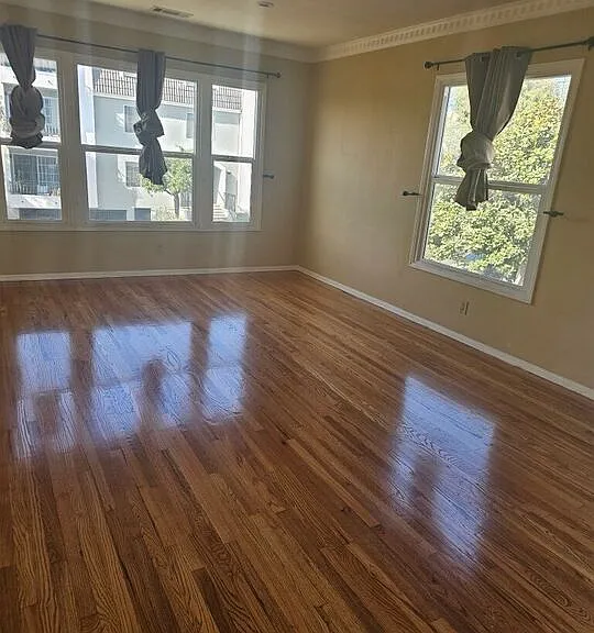 1752 Glendon Ave #1/2 — Photo 3