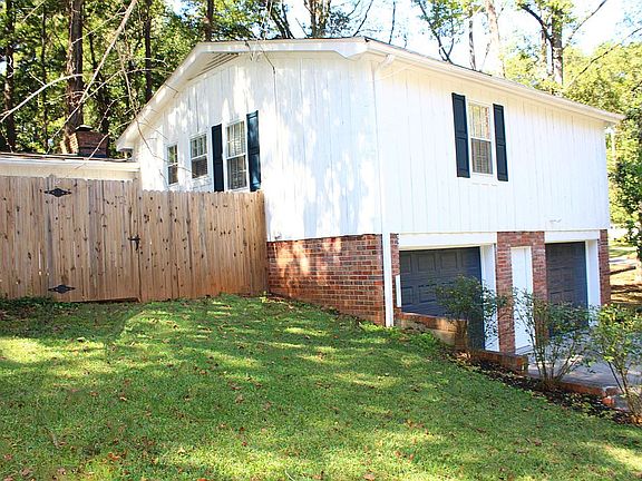 3rd image of 3275 Forest Creek Dr SW