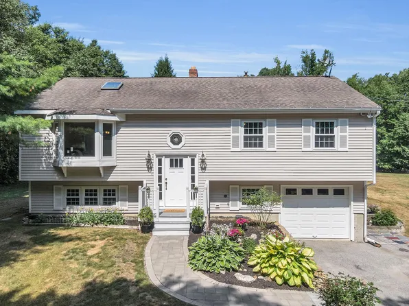 93 Naticook Road, Merrimack, NH 03054