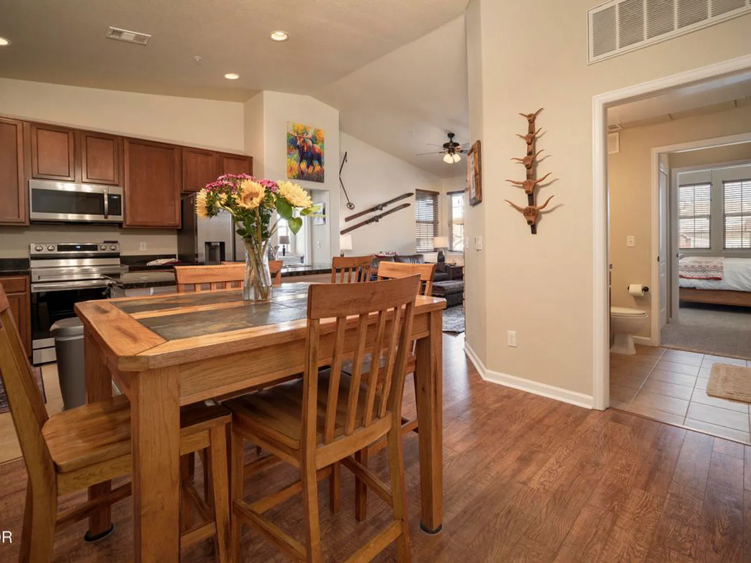 2 bed, 1024 sqft, $2,750 — Photo 4