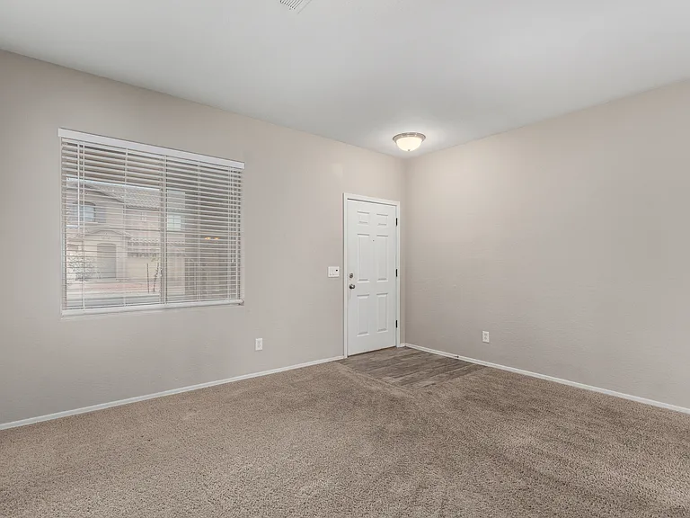 4509 E Loma Vista St — Photo 5