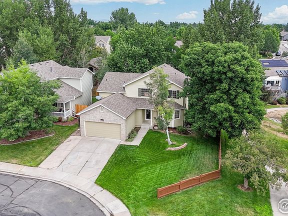 2nd image of 402 Hudson Ct