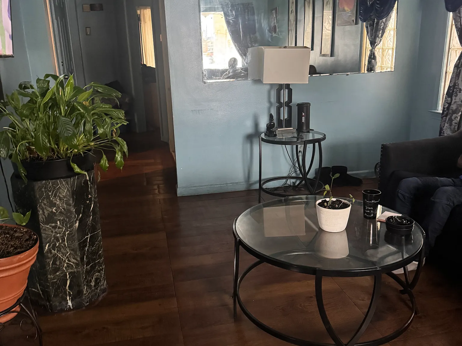 3 bed, 1300 sqft, $1,200 — Photo 3