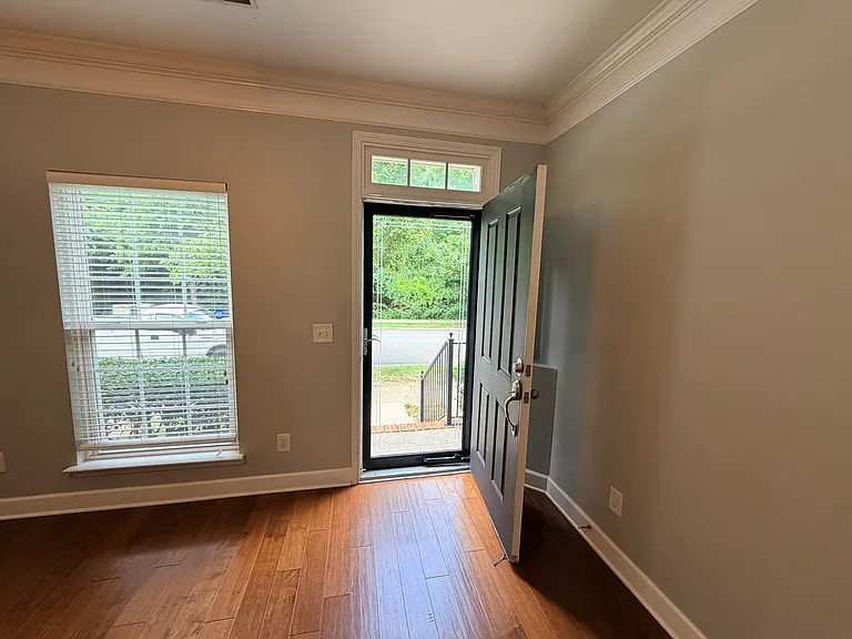 7031 Sunnywood Dr — Photo 17