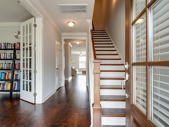 3rd image of 1408 Moher Blvd